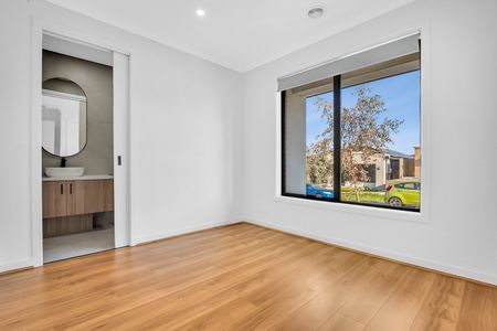 24 Mawson Street, Mickleham VIC 3064 - Photo 3