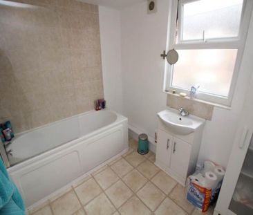 3 bedroom house share to rent - Photo 2