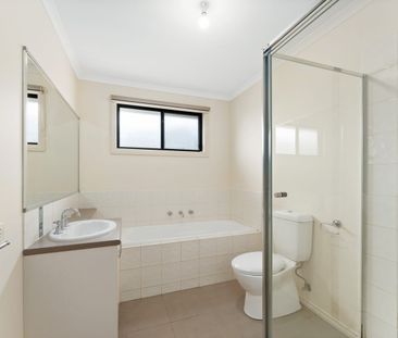 Spacious and Private - Photo 4