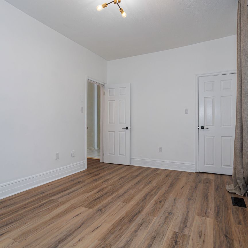 For Lease - 105 Sunnyside Ave Avenue Unit# Main, Toronto, Ontario - Photo 1