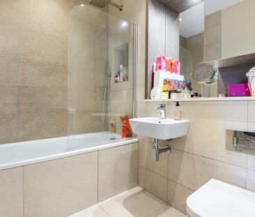 Clivemont Road - Photo 2