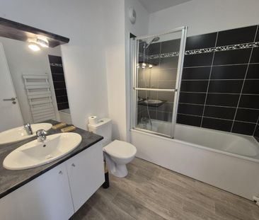 Location Appartement 2 pièces 46m² LILLE 59000 - Photo 6