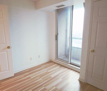For Lease - 8 Hillcrest Avenue Unit# 2303, Toronto, Ontario - Photo 6