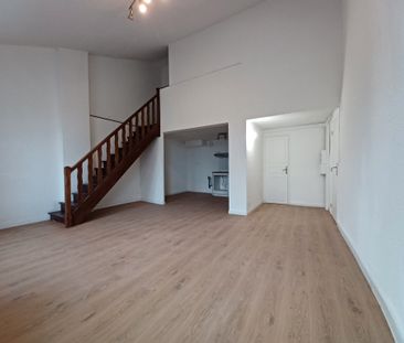 Location Appartement 2 pièces 46m² LEZIGNAN CORBIERES 11200 - Photo 1