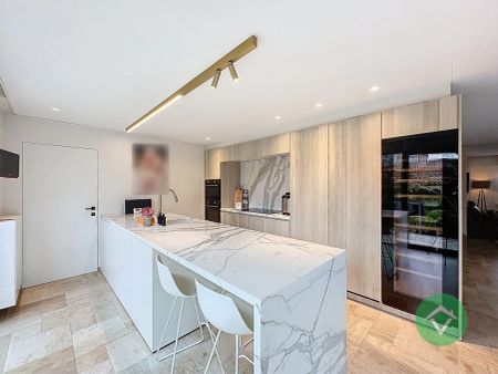 Exclusieve alleenstaande villa met zonnige tuin in een gegeerde woonomgeving te Koekelare - Foto 4