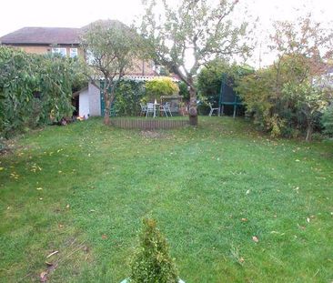 Meadway Drive, Woking, GU21 4TD - Photo 6