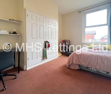 12 Bedroom End Terraced House for rent in Hyde Park Road - Photo 3