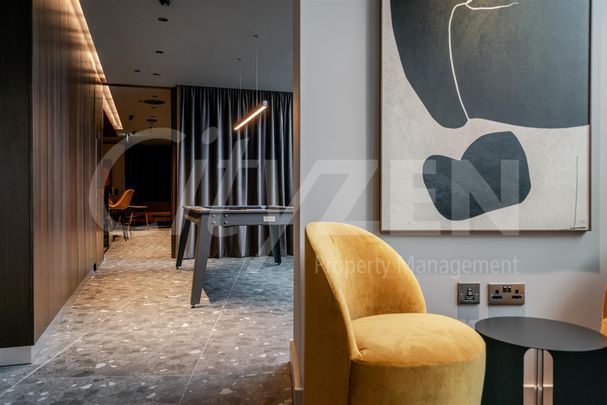 VISTA RIVER GARDENS, Trinity Way, Manchester - Photo 1