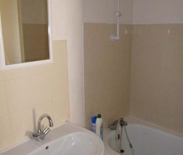 Location Appartement 1 pièce 29m² POITIERS 86000 - Photo 3