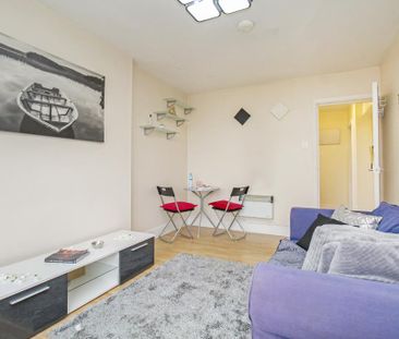 1 bedroom apartment to rent - Photo 2