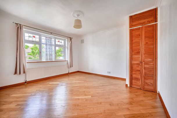 Available unfurnished now - Photo 1
