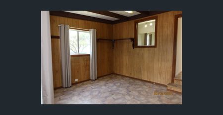 SPACIOUS HOME, WALK TO SCARBOROUGH BEACHES & CAFES - Photo 3