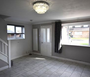 3 bedroom semi-detached house to rent - Photo 2
