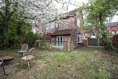 Room in a Shared House, Milton Grove, M16 - Photo 5