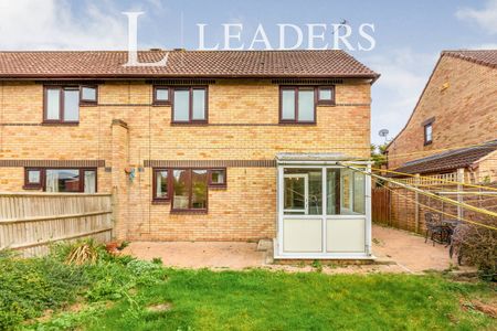 3 bedroom house to rent Engaine Drive, Shenley Church End, Milton Keynes, Buckinghamshire, MK5 - Photo 4