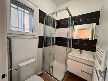 Location Appartement 1 pièce 32m² - Photo 4