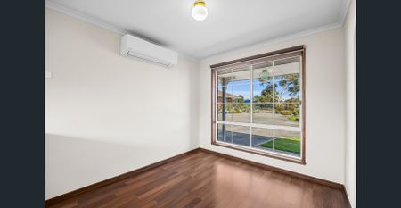 Charming & Convenient Living in the Heart of Grovedale - Photo 2