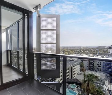 A spacious and light apartment in a prime location - Photo 6