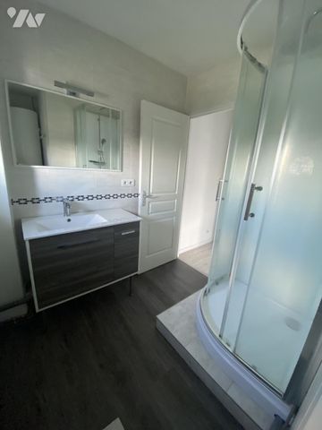 A LOUER A ALLENNES LES MARAIS - Photo 2