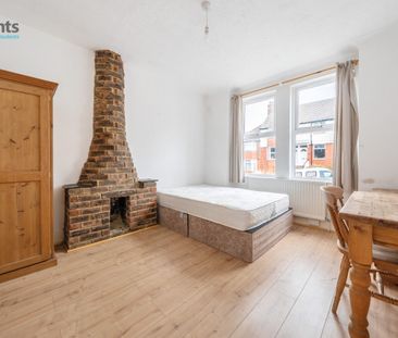 6 bedroom house to rent - Photo 4