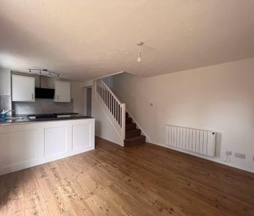1 bedroom terraced house to rent - Photo 3