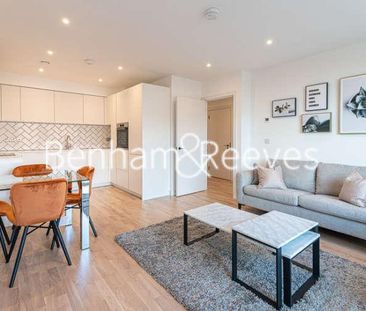 Accolade Avenue, Southall, UB1 - Photo 5