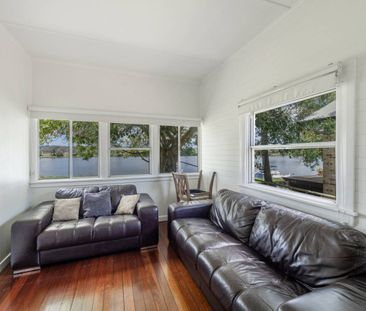 EXECUTIVE RIVERFRONT RENTAL - Photo 3