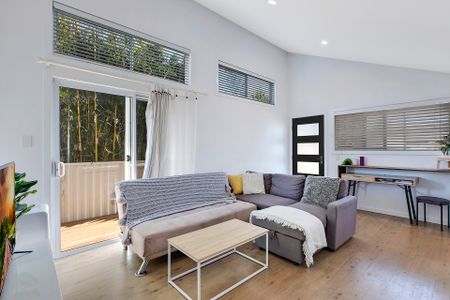 15a Graham Street, Long Jetty NSW 2261 - House For Rent | Domain - Photo 5