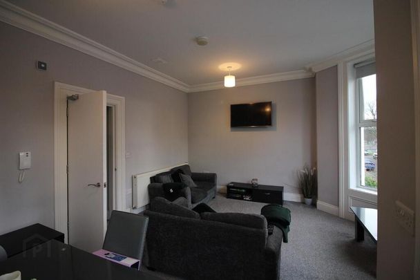 Flat A, 79 Stockmans Lane, Belfast, BT9 7JD - Photo 1