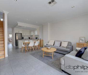 Modern Living in the Heart of Mawson Lakes! - Photo 2
