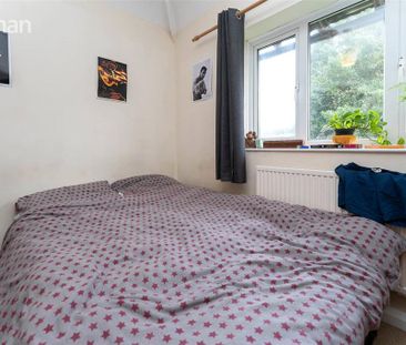 5 bedroom semi-detached house to rent - Photo 4