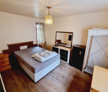 Cromwell Street - Photo 1