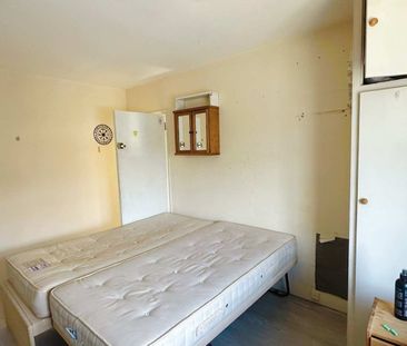 Room in a Shared House, Burgess Road, SO16 - Photo 6
