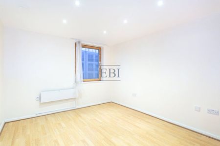 Mallard House, Station Court, SW6 2BF - Photo 2