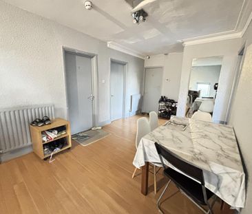 4 bedroom house to rent - Photo 3