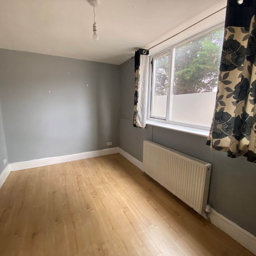 Winchester House, Bishops Walk - Photo 1