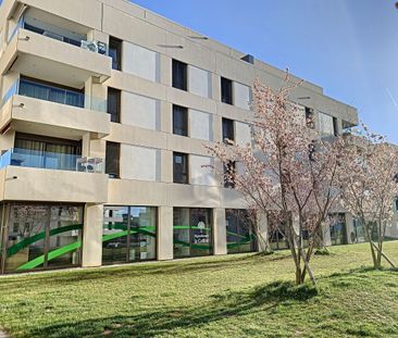 2 ½ PIÈCES AVEC BALCON SUD - Proche de la gare ! - Foto 3