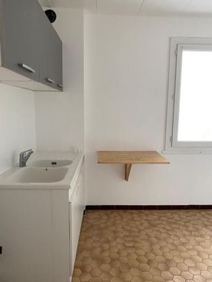 Location Appartement 3 pièces 68m² GUILHERAND GRANGES 07500 - Photo 1