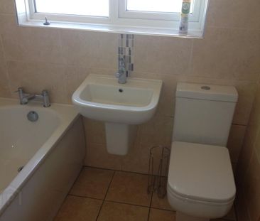 10 Cypress Place, Carrickfergus, BT38 8EJ - Photo 1