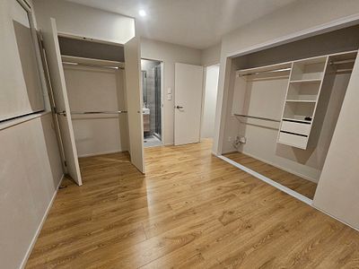 Walking distance to New Lynn Centre/Hub - Photo 5