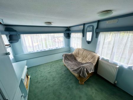 Park Homes, Mexborough - Photo 2