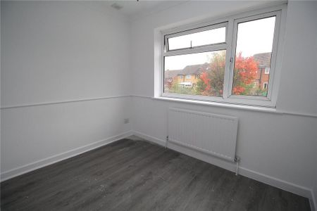 4 bedroom detached house to rent - Photo 4