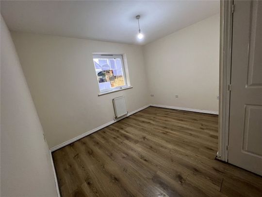 Jeremiah Road, Wolverhampton, West Midlands, WV10 - Photo 1