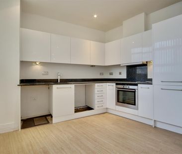 Quay House, Broad Street, Portsmouth - Photo 4