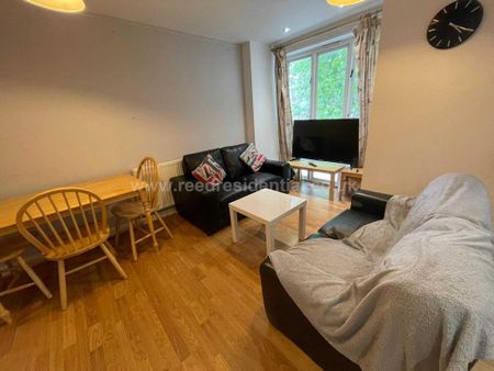 4 bedroom apartment to rent - Photo 2