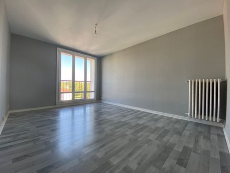 Location Appartement 3 pièces 57m² BESANCON 25000 - Photo 2