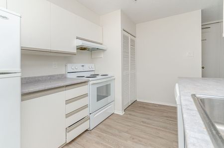 For Lease - 110 Forward Avenue Unit# 607, West Centre Town, Ontario - Photo 4