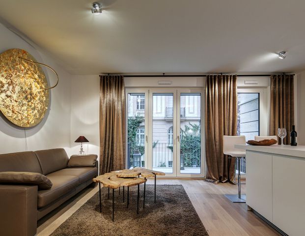 Luxuriously furnished 2-room apartment - Photo 1