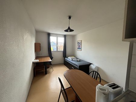 Location Appartement 1 pièce 19 m² - Photo 3