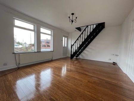 Highfield Park - Photo 4